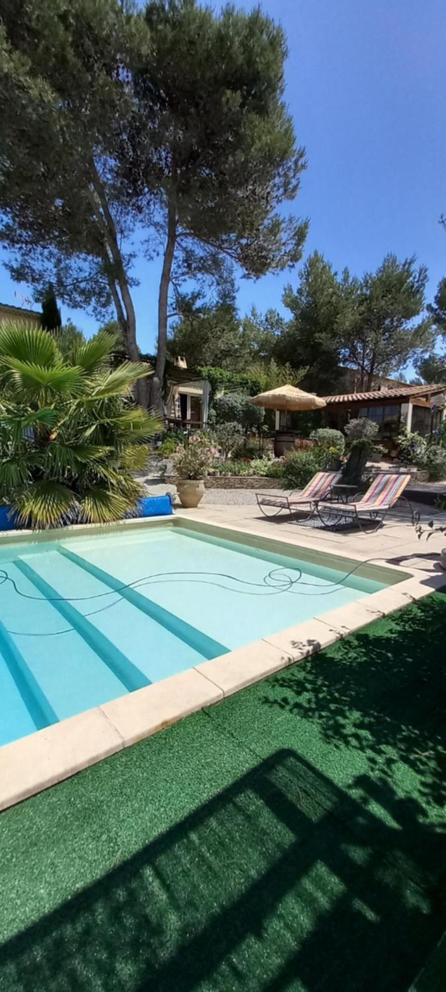 Les Coronilles Bed and Breakfast Beaucaire  Εξωτερικό φωτογραφία